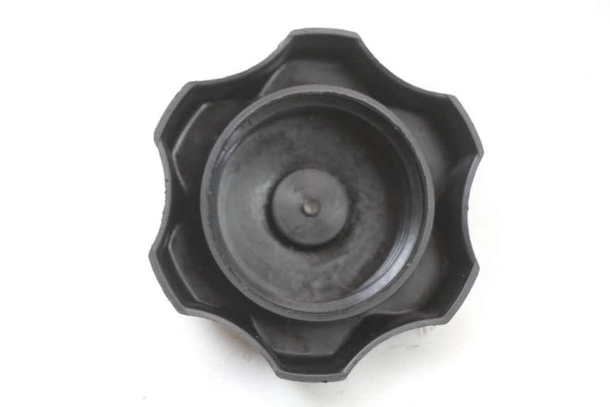 photo de KOREK ZBIORNIKA PALIWA KSR RACING DRIFT 140 - Zoom stanu zużycia