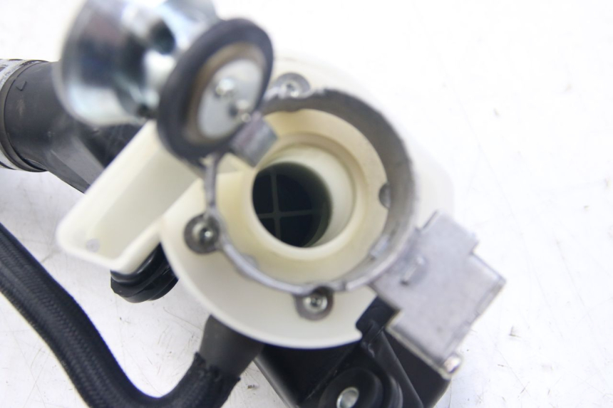 photo de KOREK ZBIORNIKA PALIWA YAMAHA D'ELIGHT DELIGHT 125 (2017 - 2020) - Inny kąt widzenia