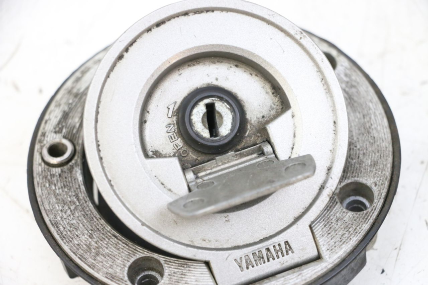 photo de KOREK ZBIORNIKA PALIWA YAMAHA FJR ABS 1300 (2006 - 2012) - Szczegół części