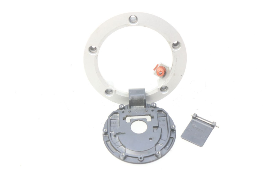 photo de KOREK ZBIORNIKA PALIWA SUZUKI GSX-R GSXR 750 (2011 - 2016) - Szczegół części