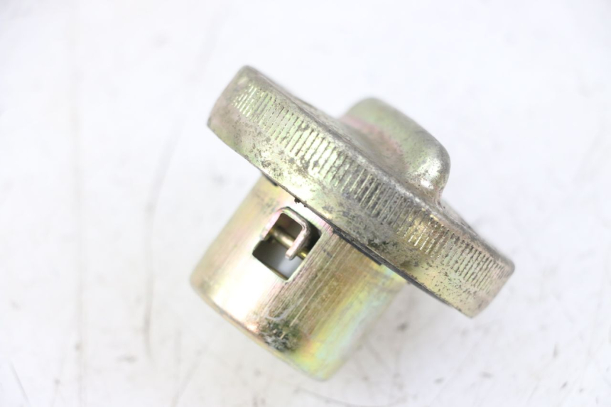 photo de KOREK ZBIORNIKA PALIWA HONDA SCV LEAD 100 (2003 - 2007) - Zoom stanu zużycia