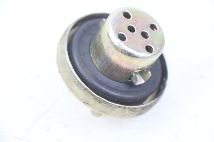 photo de KOREK ZBIORNIKA PALIWA REVATTO IMPERATOR 125 (2007 - 2015) - Szczegół części