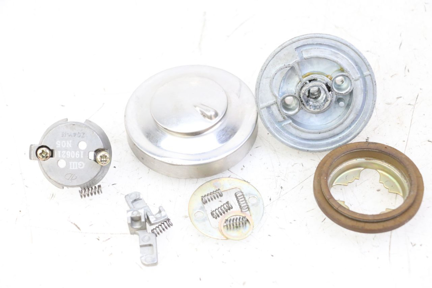 photo de KOREK ZBIORNIKA PALIWA KEEWAY K-LIGHT KLIGHT 125 (2018 - 2025) - Widok główny