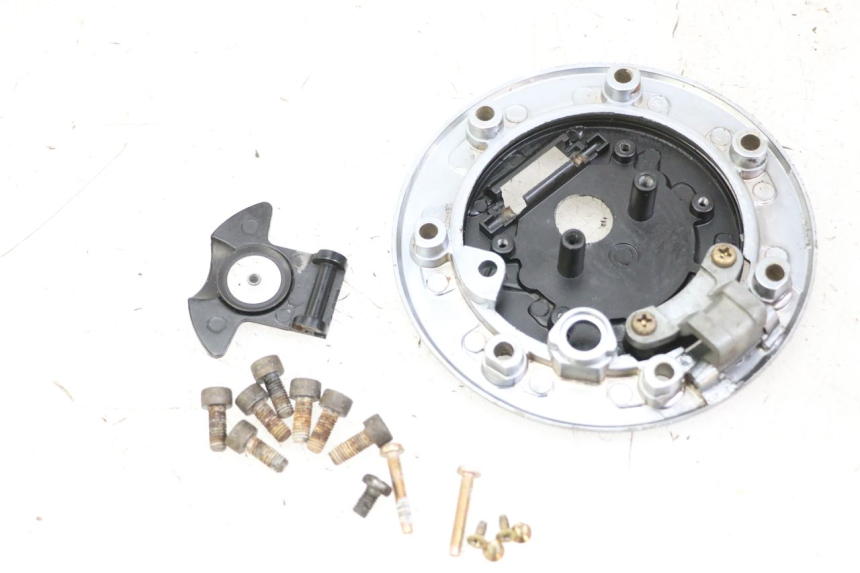 photo de KOREK ZBIORNIKA PALIWA KAWASAKI ZR7 ZR-7 S 750 (1999 - 2004) - Szczegół części