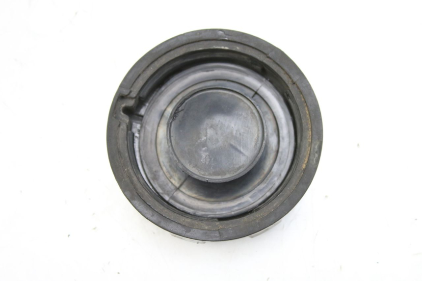 photo de KOREK ZBIORNIKA PALIWA PEUGEOT KISBEE 4T 50 (2010 - 2017) - Inny kąt widzenia