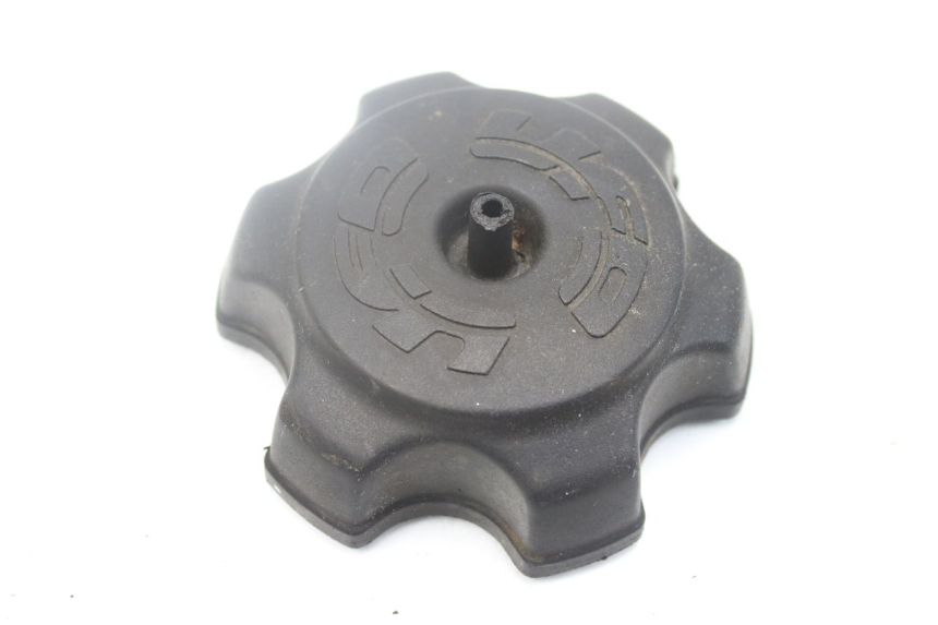 photo de KOREK ZBIORNIKA PALIWA KAWASAKI KX 250 (1994 - 1998) - Zbliżenie techniczne