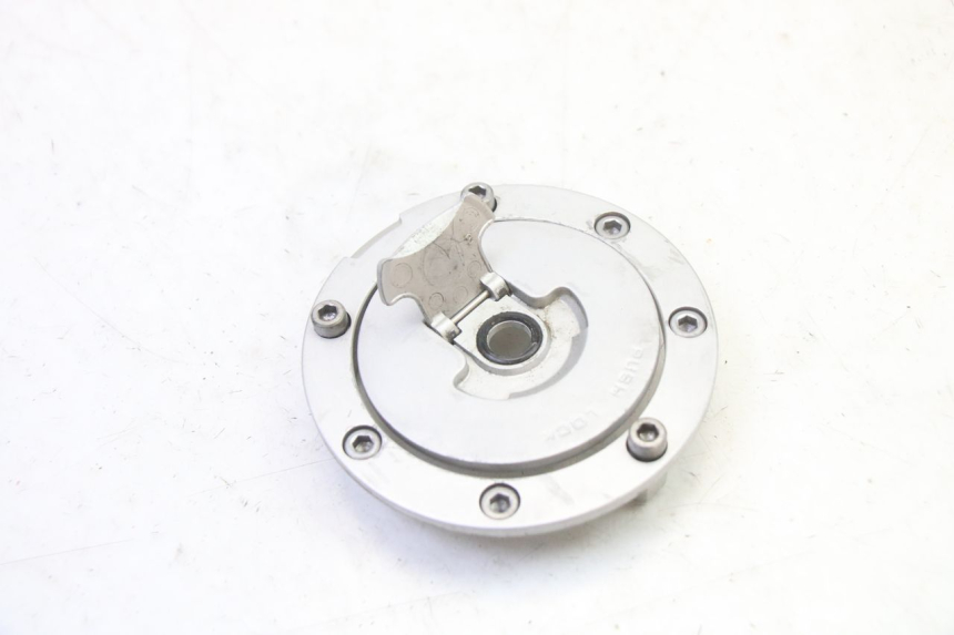 photo de KOREK ZBIORNIKA PALIWA HONDA NTV DEAUVILLE 650 (2001 - 2006) - Zoom stanu zużycia