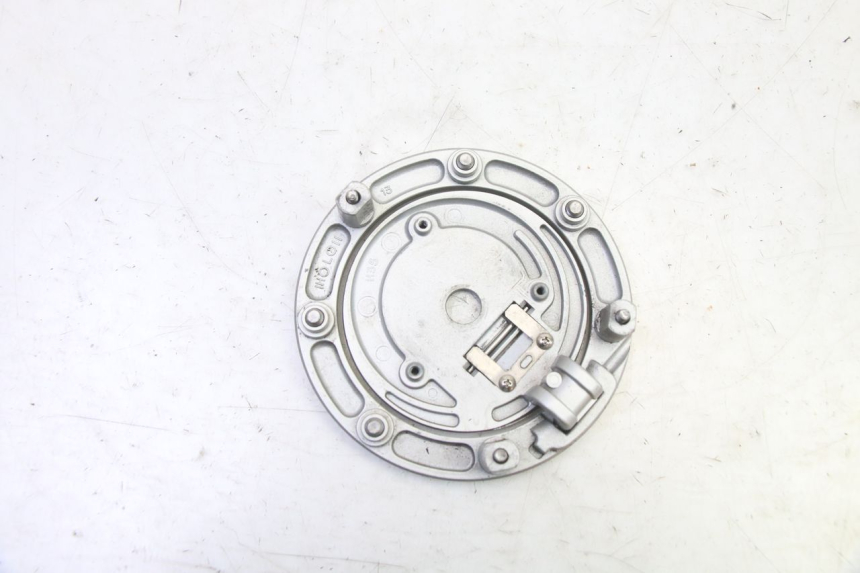 photo de KOREK ZBIORNIKA PALIWA HONDA NTV DEAUVILLE 650 (2001 - 2006) - Inny kąt widzenia