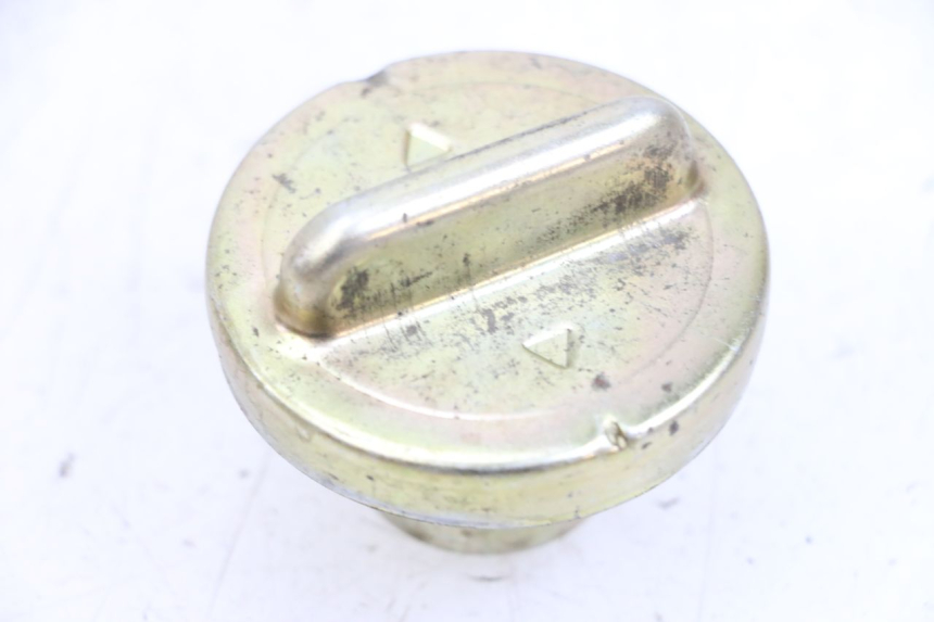 photo de KOREK ZBIORNIKA PALIWA JM MOTORS OLDIES 4T 50 (2010 - 2020) - Zoom stanu zużycia