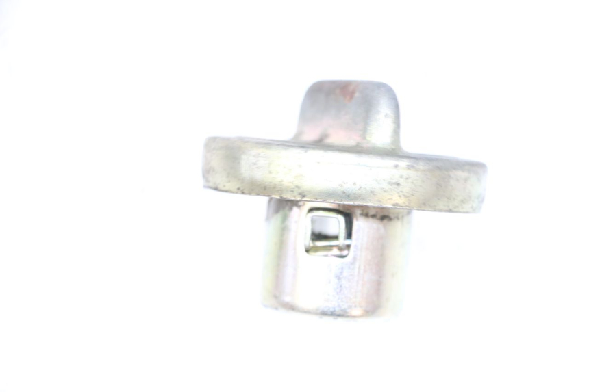 photo de KOREK ZBIORNIKA PALIWA JM MOTORS OLDIES GT 4T 50 (2018 - 2025) - Zoom stanu zużycia