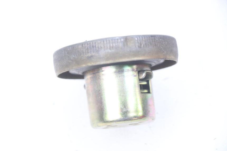 photo de KOREK ZBIORNIKA PALIWA SYM ORBIT 2 2T 50 (2008 - 2018) - Zoom stanu zużycia