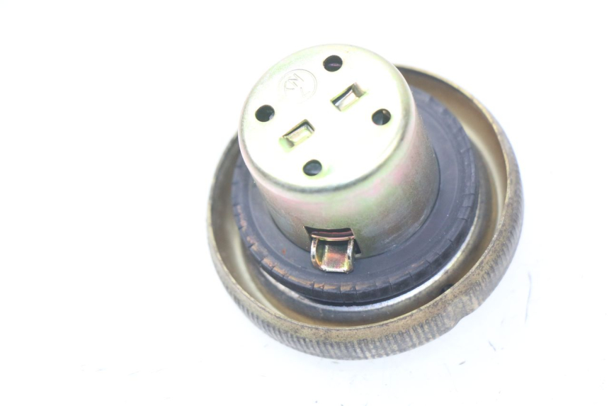 photo de KOREK ZBIORNIKA PALIWA SYM ORBIT 2 4T 50 (2008 - 2017) - Zoom stanu zużycia