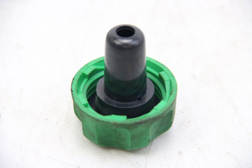 photo de KOREK ZBIORNIKA PALIWA MBK OVETTO 2T 50 (2007 - 2017) - Zoom stanu zużycia