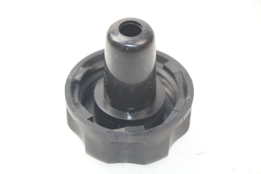 photo de KOREK ZBIORNIKA PALIWA MBK OVETTO 4T 50 (2008 - 2016) - Zoom stanu zużycia