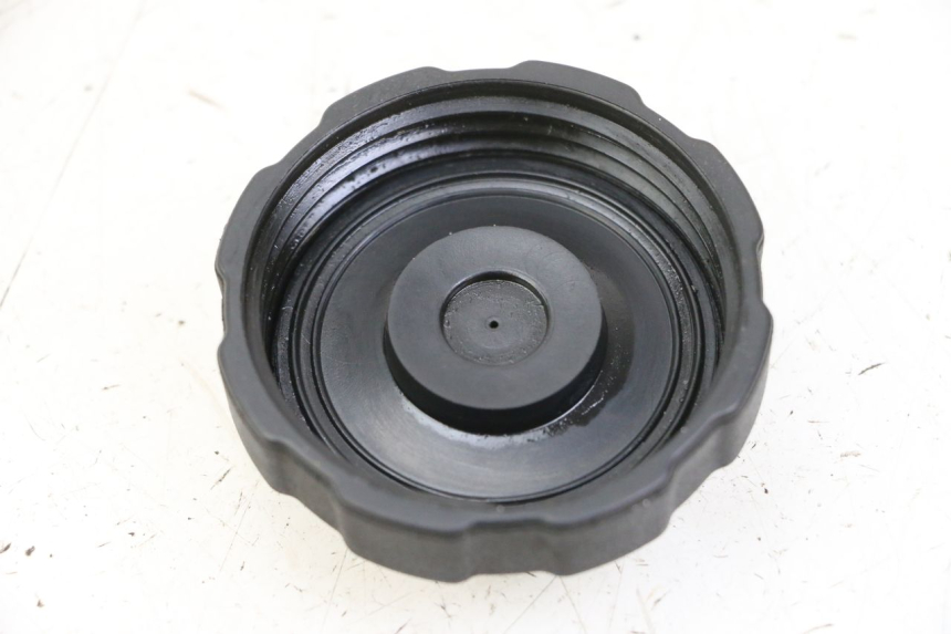 photo de KOREK ZBIORNIKA PALIWA PEUGEOT CITYSTAR 125 (2011 - 2017) - Szczegół części