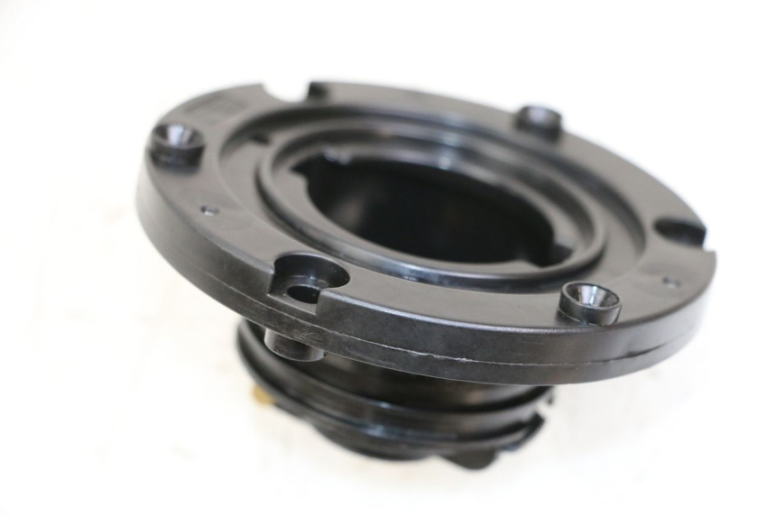 photo de KOREK ZBIORNIKA PALIWA PIAGGIO NRG POWER PUREJET 50 (2018 - 2021) - Szczegół części