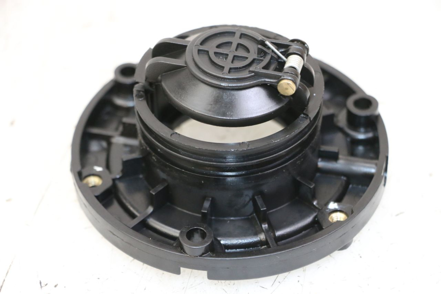 photo de KOREK ZBIORNIKA PALIWA PIAGGIO NRG POWER PUREJET 50 (2018 - 2021) - Zoom stanu zużycia