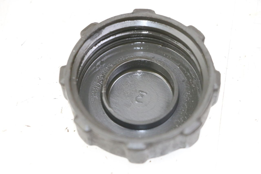 photo de KOREK ZBIORNIKA PALIWA PIAGGIO VESPA GRANTURISMO 200 (2004 - 2005) - Szczegół części