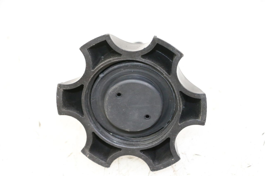 photo de KOREK ZBIORNIKA PALIWA APOLLO RFZ 125 - Zoom stanu zużycia