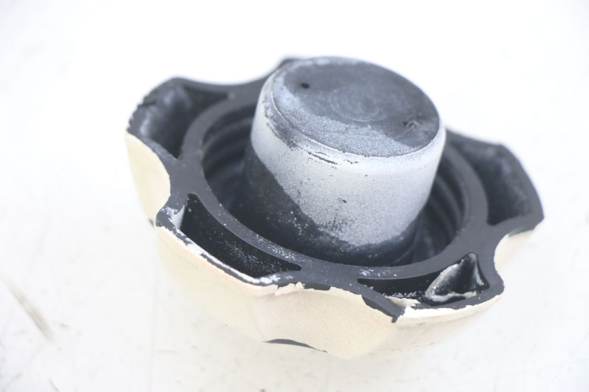 photo de KOREK ZBIORNIKA PALIWA GILERA RK 50 (1996 - 1999) - Zoom stanu zużycia