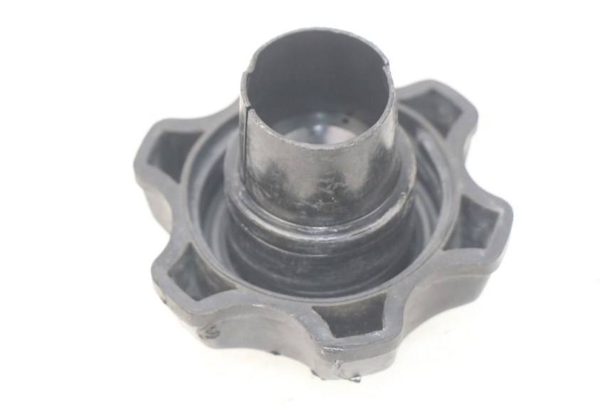 photo de KOREK ZBIORNIKA PALIWA SUZUKI RM-Z RMZ 250 (2010 - 2016) - Zoom stanu zużycia