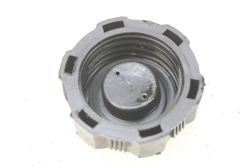 photo de KOREK ZBIORNIKA PALIWA CHINESE QUAD SPEEDY DELUXE 125 - Zoom stanu zużycia