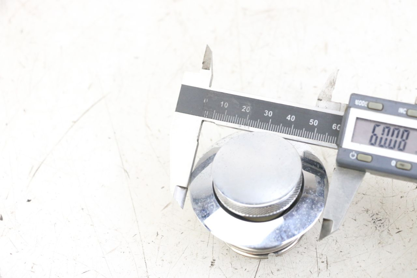 photo de KOREK ZBIORNIKA PALIWA HARLEY DAVIDSON SPORTSTER XL CUSTOM 1200 (2003 - 2004) - Część sprawdzona