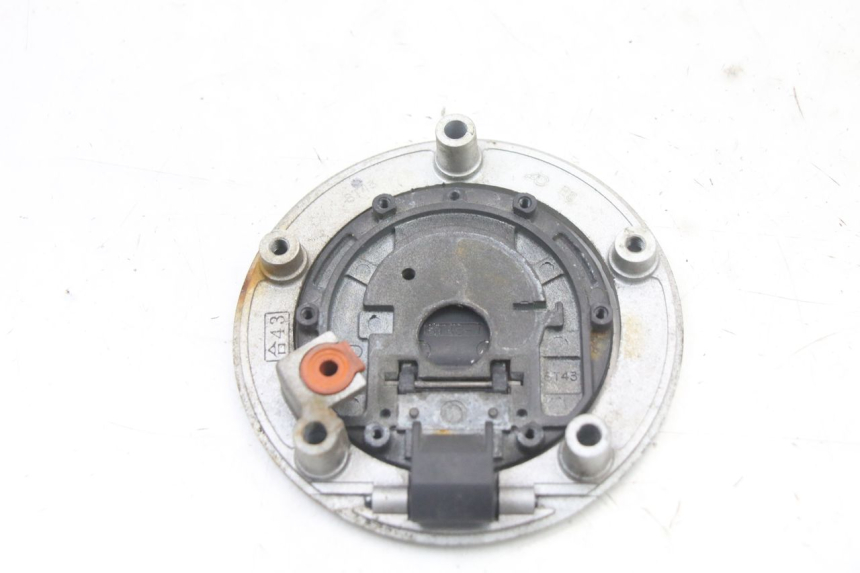 photo de KOREK ZBIORNIKA PALIWA SUZUKI GSX F GSXF 650 (2007 - 2015) - Zbliżenie techniczne