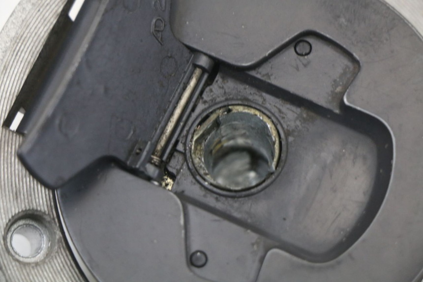 photo de KOREK ZBIORNIKA PALIWA SUZUKI SV S 650 (1999 - 2002) - Widok ogólny