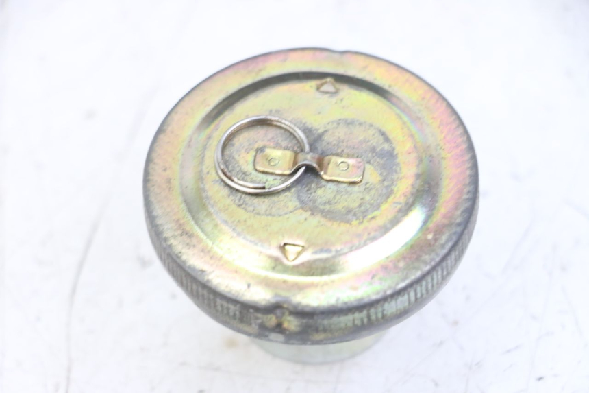 photo de KOREK ZBIORNIKA PALIWA SYM JET 14 4T 50 (2018 - 2022) - Zoom stanu zużycia