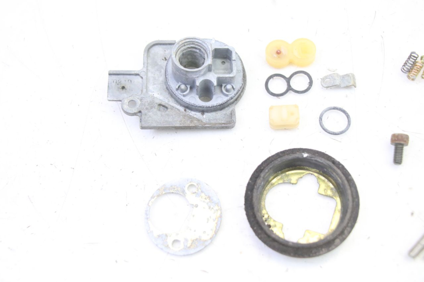 photo de KOREK ZBIORNIKA PALIWA YAMAHA TDR DELTABOX 125 (1997 - 2003) - Punkty mocowania