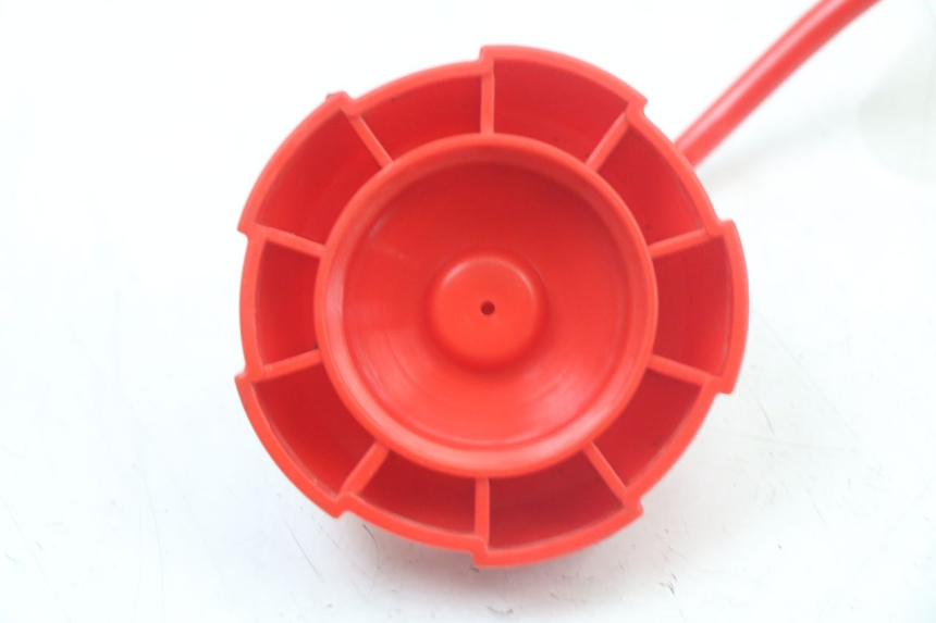 photo de KOREK ZBIORNIKA PALIWA NITRO MOTORS THUNDER 125 - Zbliżenie techniczne