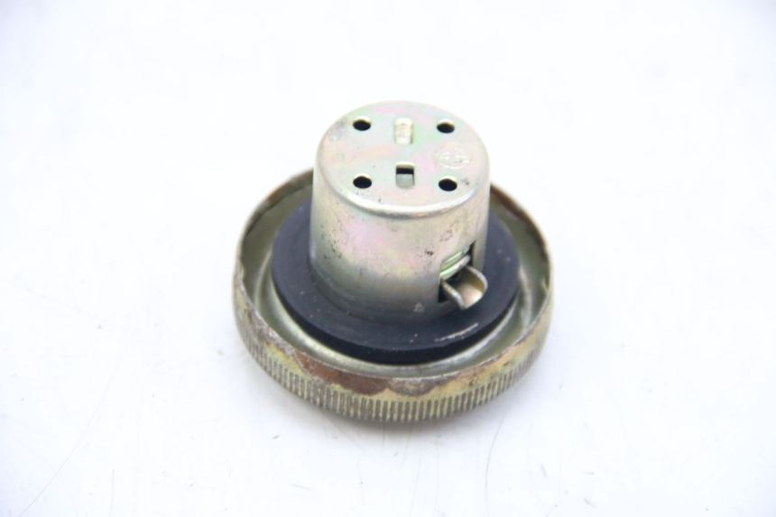 photo de KOREK ZBIORNIKA PALIWA PEUGEOT TWEET 4T 50 (2010 - 2014) - Szczegół części