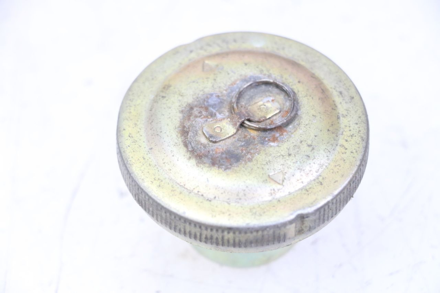 photo de KOREK ZBIORNIKA PALIWA PEUGEOT TWEET PRO CARGO 50 (2018 - 2022) - Zoom stanu zużycia