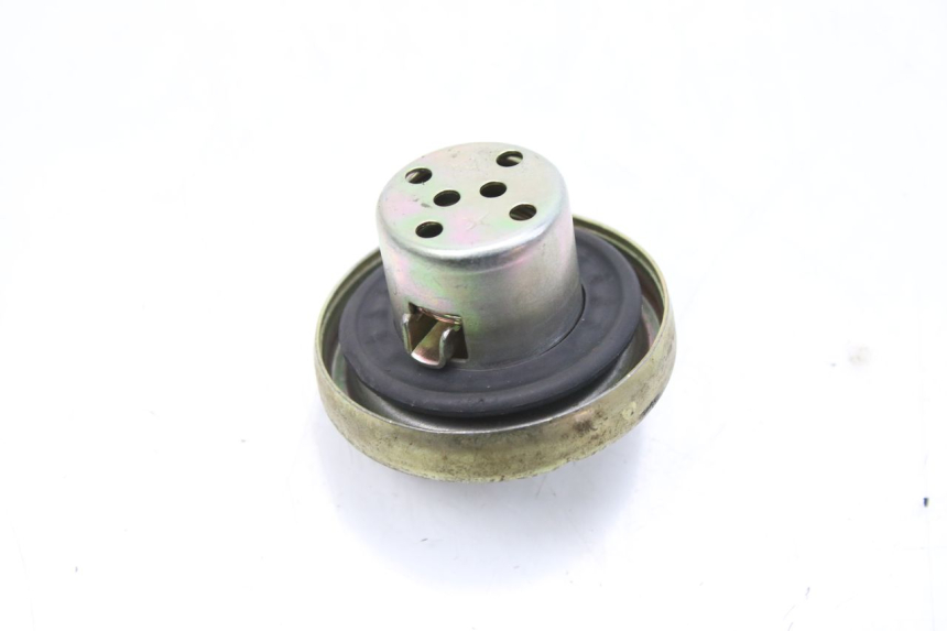 photo de KOREK ZBIORNIKA PALIWA EUROCKA VIRTUALITY GT 4T 50 (2011 - 2017) - Zoom stanu zużycia