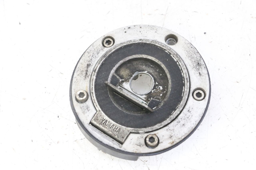 photo de KOREK ZBIORNIKA PALIWA YAMAHA XJ6 ABS 600 (2008 - 2016) - Punkty mocowania