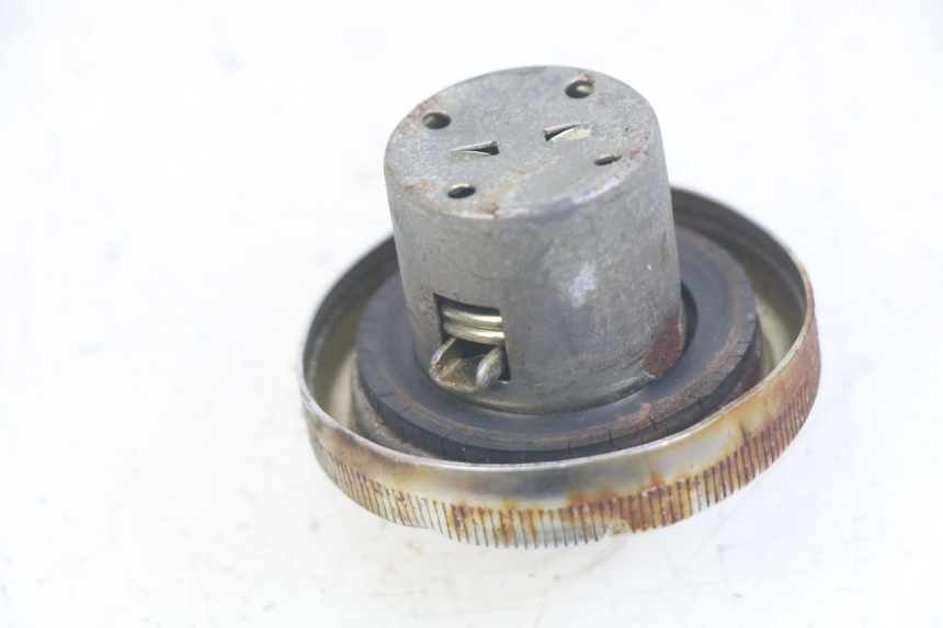 photo de KOREK ZBIORNIKA PALIWA SHINERAY XY250 STXE 250 (2006 - 2012) - Szczegół części