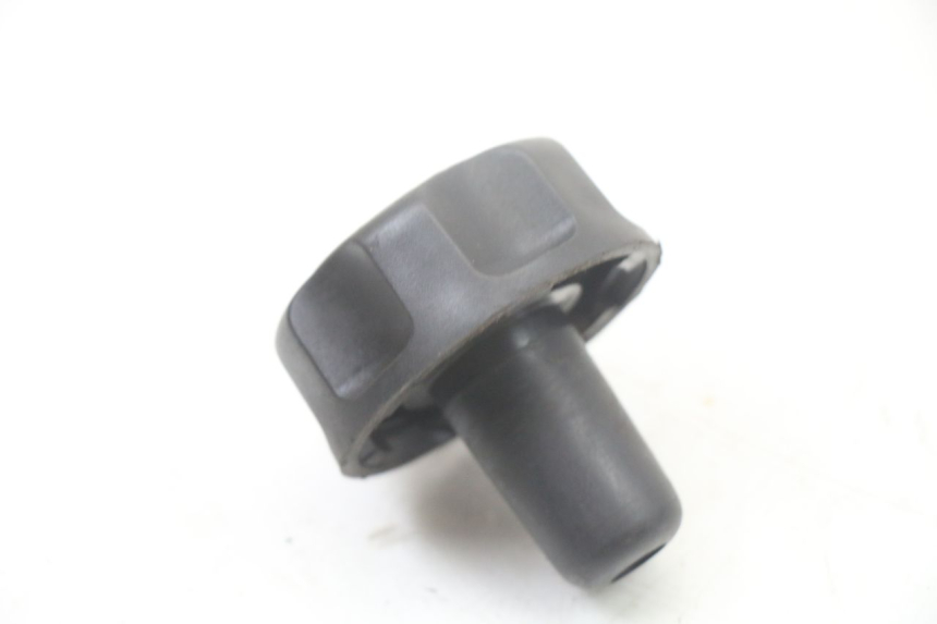 photo de KOREK ZBIORNIKA PALIWA YAMAHA BW'S NG NEXT GENERATION 50 (1996 - 2003) - Widok główny