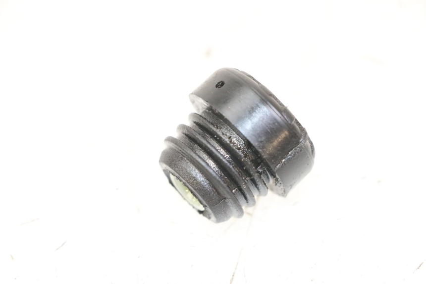 photo de KOREK ZBIORNIKA OLEJU DERBI SENDA R X-TREME 50 (2006 - 2010) - Szczegół części