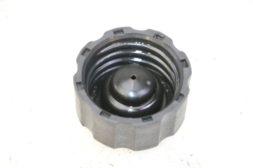 photo de KOREK ZBIORNIKA OLEJU PEUGEOT ELYSTAR 50 (2002 - 2014) - Szczegół części