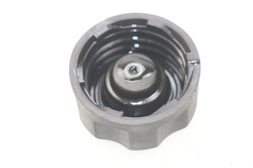 photo de KOREK ZBIORNIKA OLEJU PEUGEOT LUDIX 50 (2008 - 2017) - Szczegół części