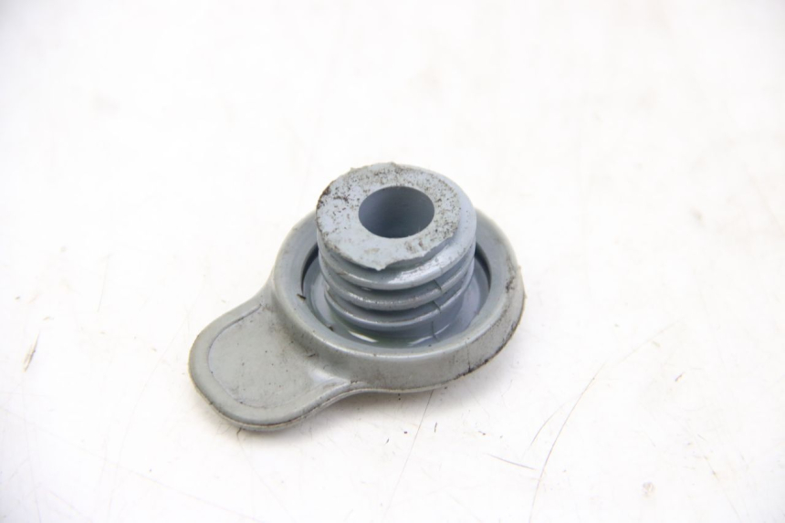 photo de KOREK ZBIORNIKA OLEJU MBK OVETTO 2T 50 (2007 - 2017) - Zoom stanu zużycia