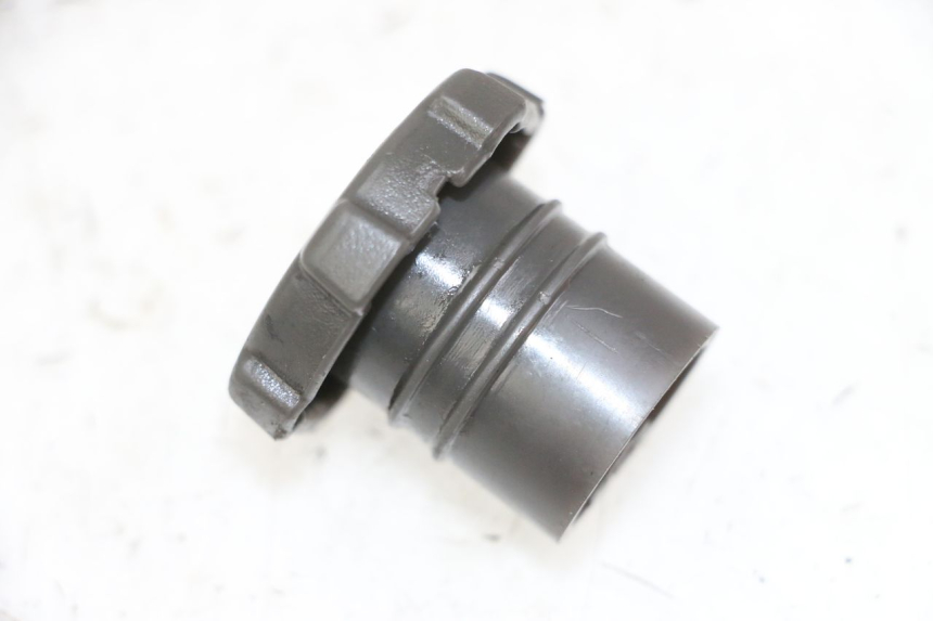 photo de KOREK ZBIORNIKA OLEJU PIAGGIO VESPA S 2T 50 (2007 - 2014) - Zoom stanu zużycia