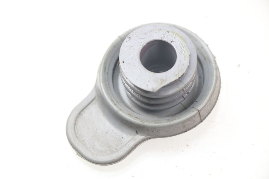 photo de KOREK ZBIORNIKA OLEJU YAMAHA SLIDER 50 (2004 - 2016) - Szczegół części