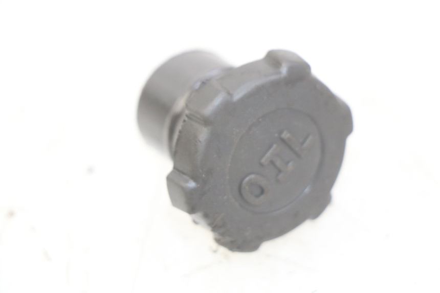 photo de KOREK ZBIORNIKA OLEJU PIAGGIO VESPA PRIMAVERA 2T 50 (2013 - 2018) - Widok główny