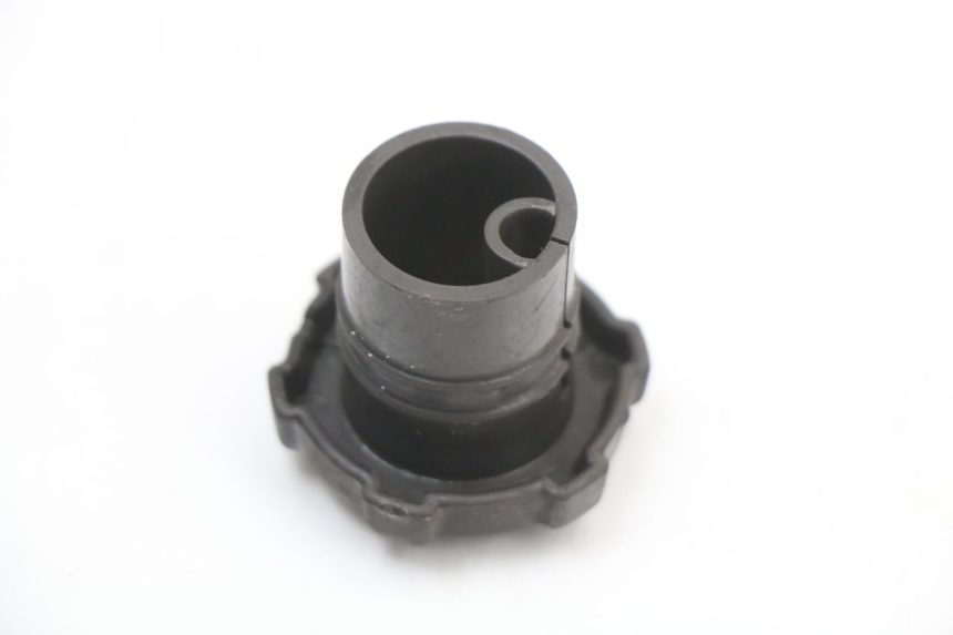 photo de KOREK ZBIORNIKA OLEJU PIAGGIO VESPA S 2T 50 (2007 - 2014) - Inny kąt widzenia