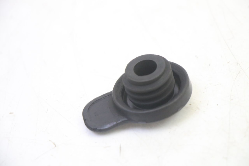 photo de KOREK ZBIORNIKA OLEJU PEUGEOT VIVACITY NEW 2T 50 (2008 - 2017) - Zoom stanu zużycia