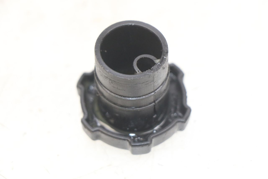 photo de KOREK ZBIORNIKA OLEJU PIAGGIO ZIP 2T 50 (2009 - 2019) - Zoom stanu zużycia