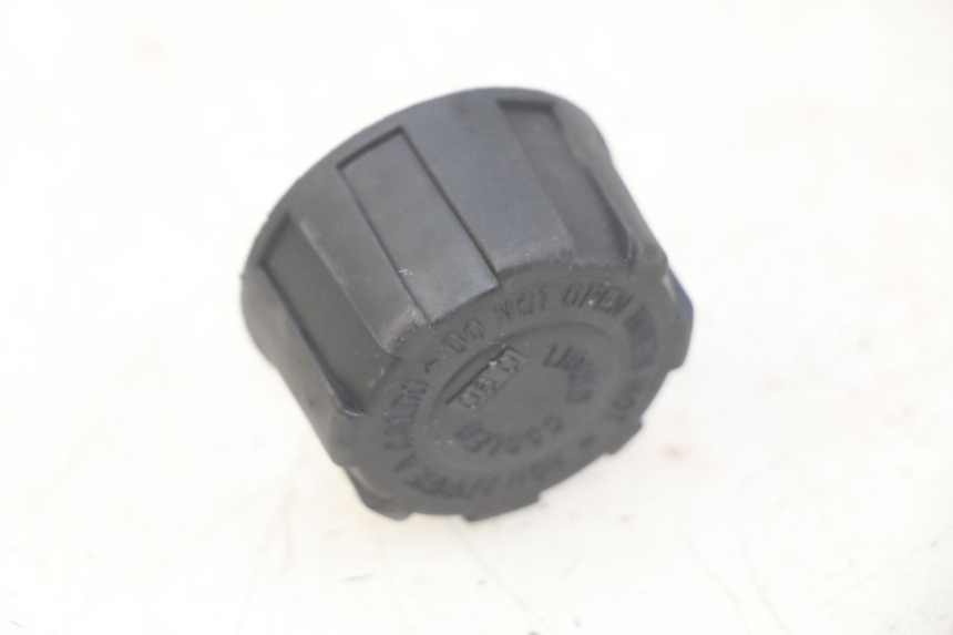 photo de KOREK ZBIORNIKA WYRÓWNAWCZEGO APRILIA ATLANTIC 125 (2003 - 2009) - Szczegół części