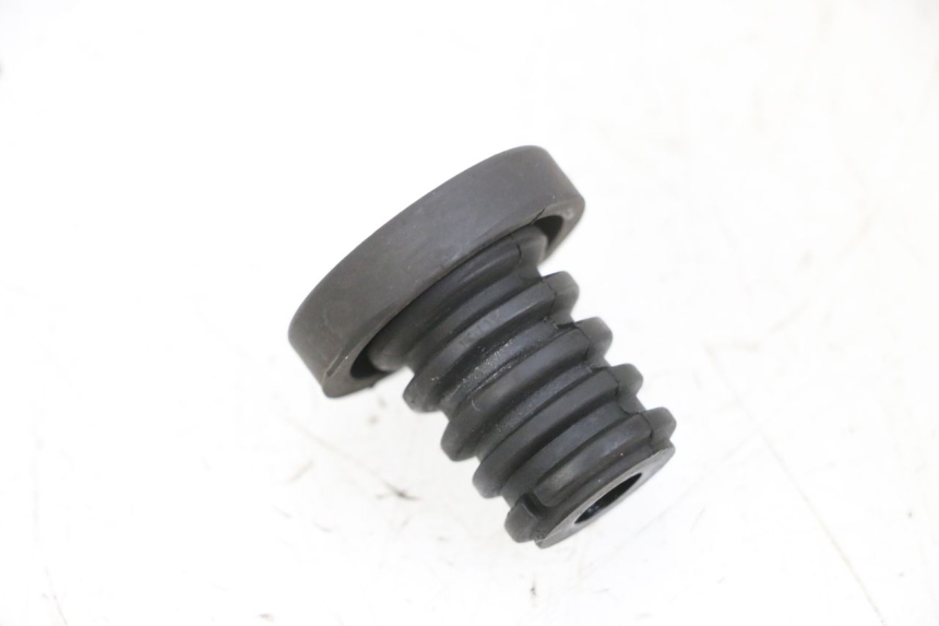 photo de KOREK ZBIORNIKA WYRÓWNAWCZEGO SUZUKI BURGMAN 650 (2013 - 2020) - Widok główny